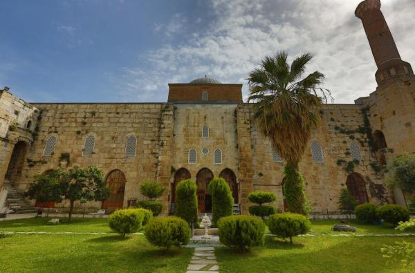 İsa Bey Camii  | Efes & Meryem Ana Evi Turu