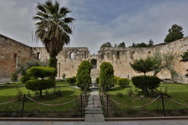 İsa Bey Camii  | Efes & Meryem Ana Evi Turu