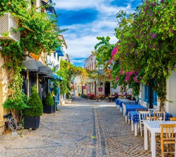 Izmir Alacati Transfer – Izmir Vito Rental with Driver