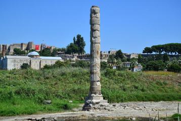 Büyük ve Kutsal Artemis Tapınağı | İzmir Havalimanı Transfer